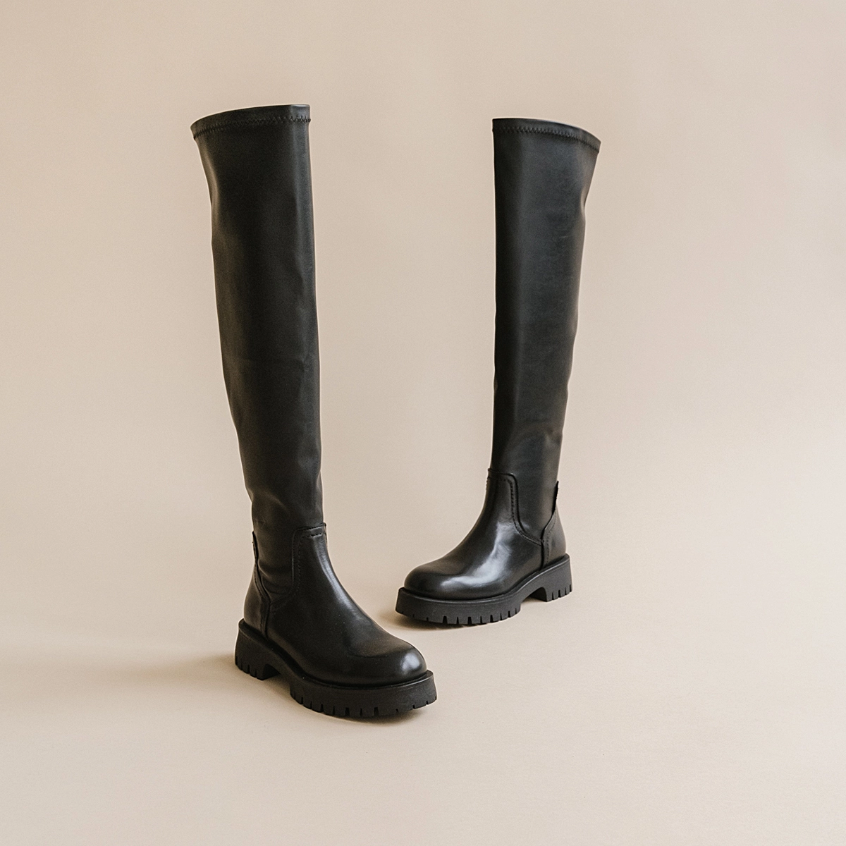 Bottes à semelles crantées en cuir noir | RADAR | Jonak