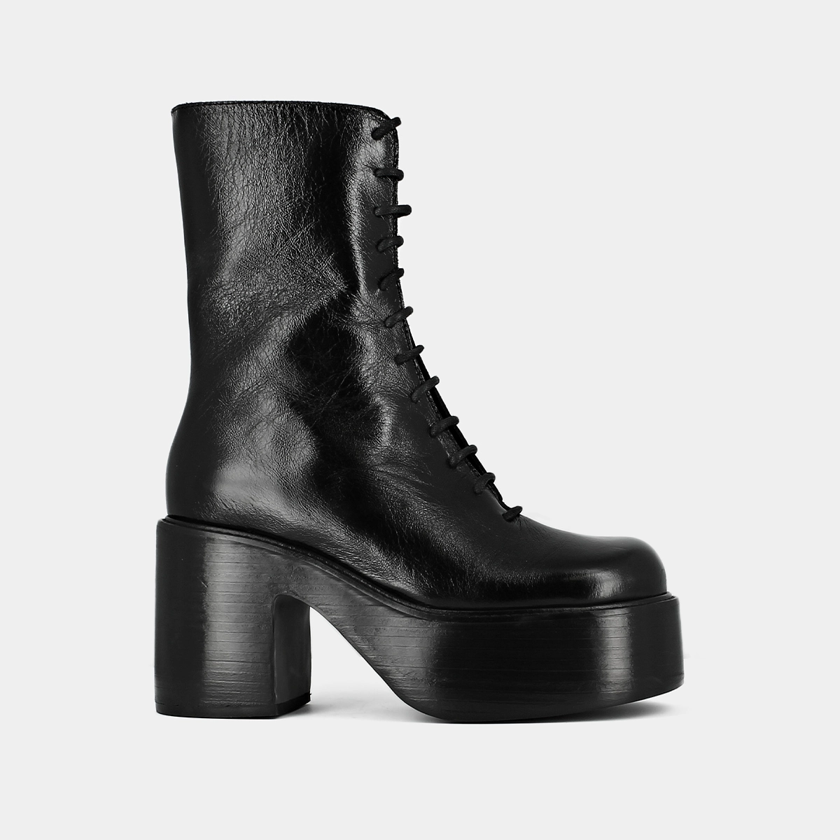 Boots à plateformes et lacets en cuir vieilli noir | BAGUETTE | Jonak