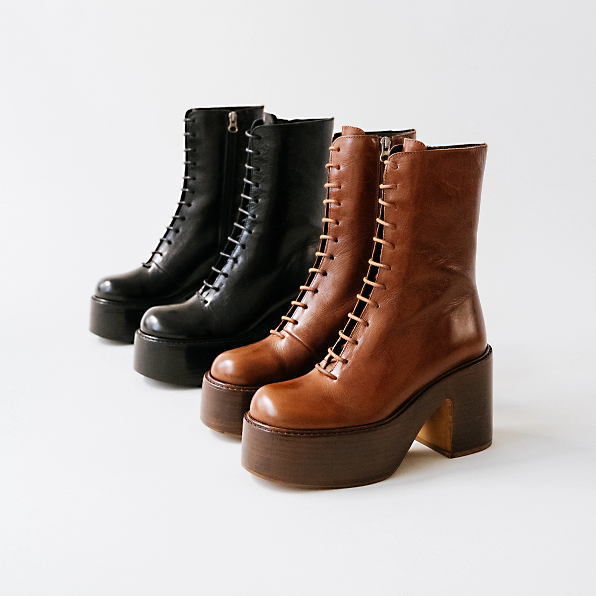 Boots à plateformes et lacets en cuir vieilli noir | BAGUETTE | Jonak