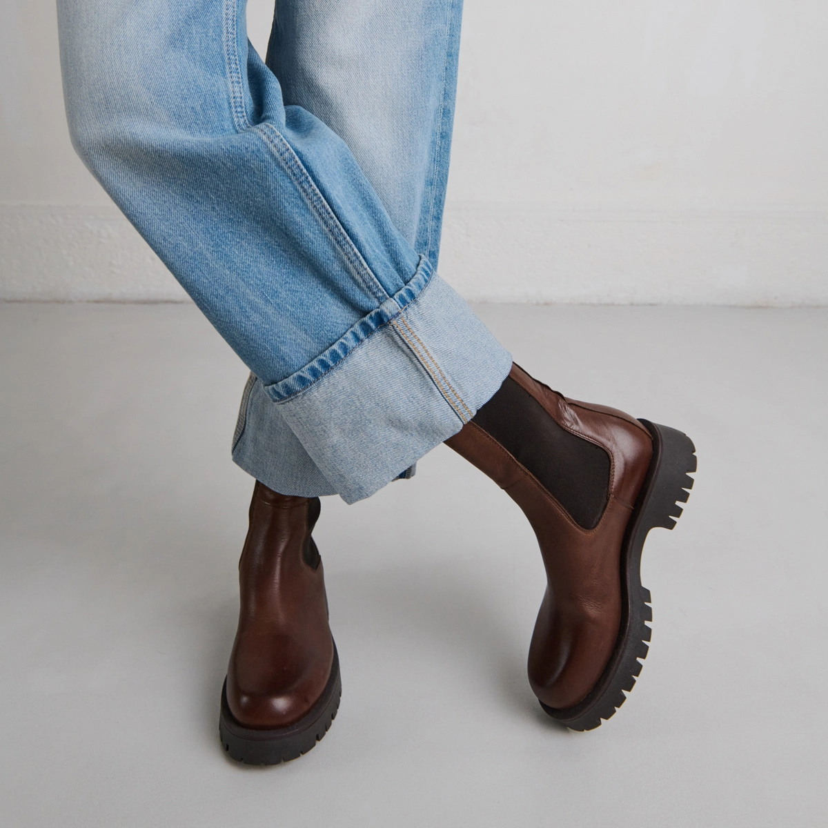Bottines à plateformes en cuir patiné marron | RIDLE | Jonak