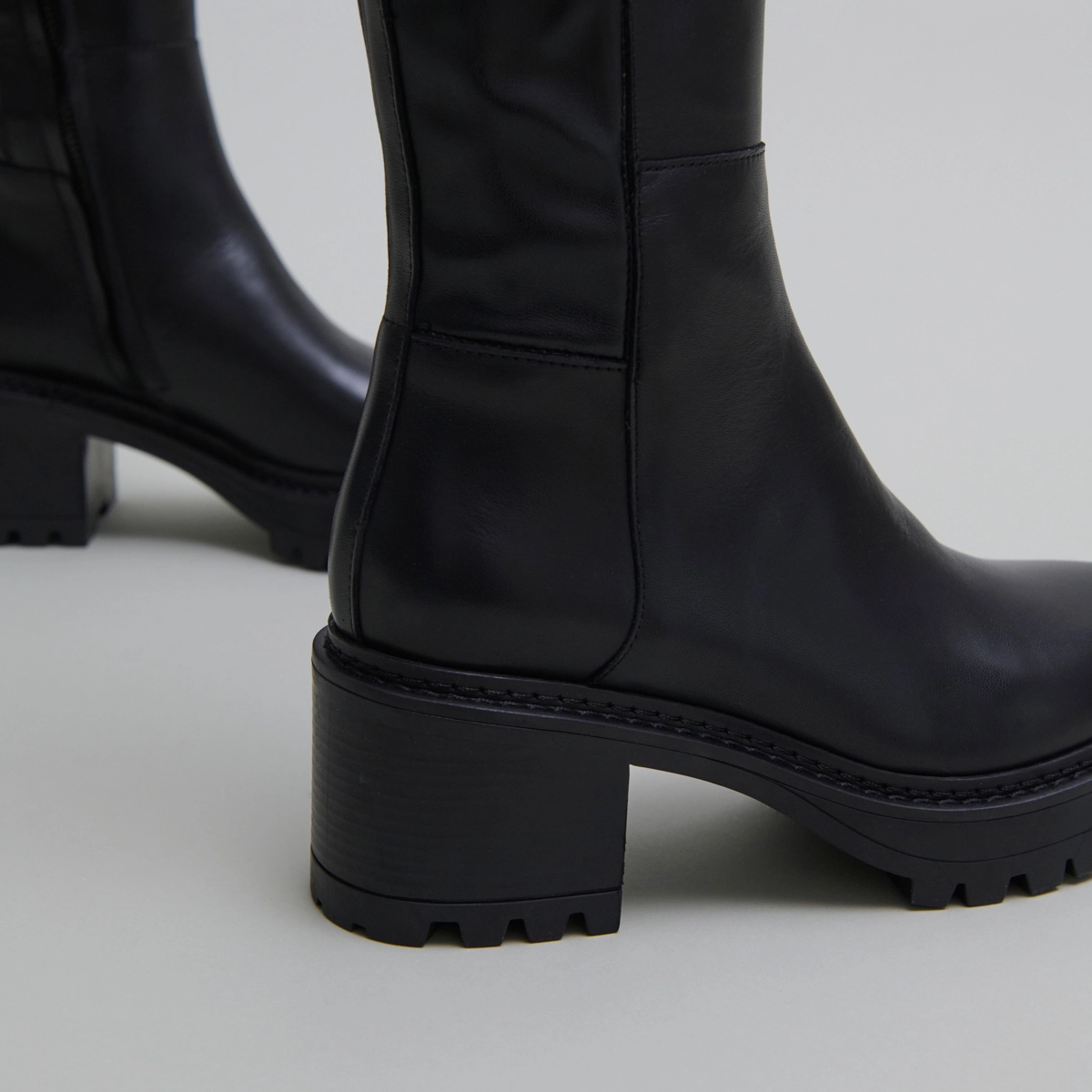 Bottes à semelles crantées en cuir et stretch noir | RASTA | Jonak