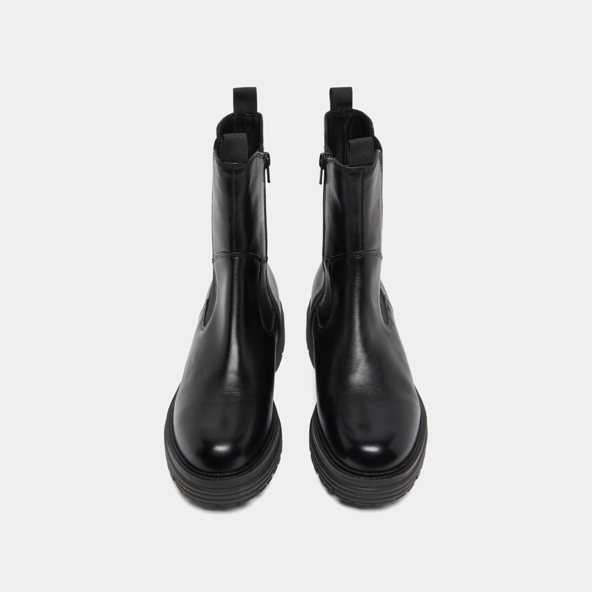 Bottines &agrave; semelles crant&eacute;es en cuir noir | ANTONELLE | Jonak