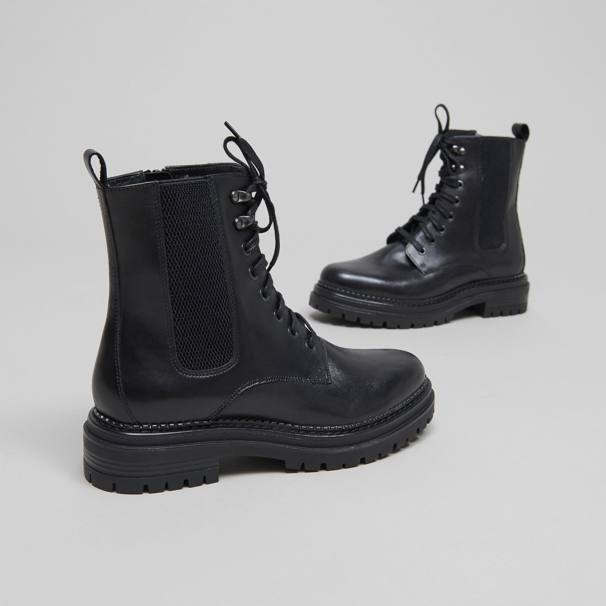 Boots à lacets et semelles crantées en cuir noir | ADALUS | Jonak