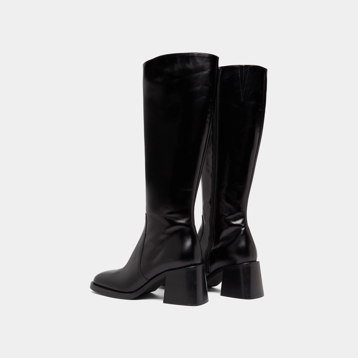 Bottes à talons épais et bouts carrés en cuir noir | DIOU | Jonak