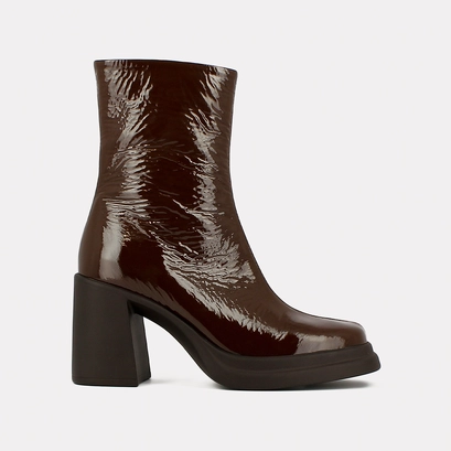 Boots &agrave; bouts carr&eacute;s et plateformes en vernis pliss&eacute; marron | PALETTE | Jonak