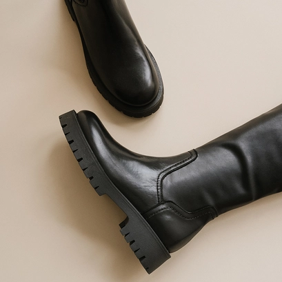 Bottes &agrave; semelles crant&eacute;es en cuir noir | RADAR | Jonak
