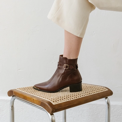 Boots &agrave; bouts pointus en cuir marron | ARGAN | Jonak