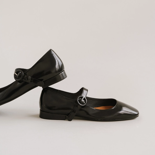 Ballerines à bouts carrés en cuir glacé noir | DAURINE | Jonak