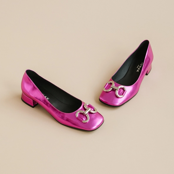 Ballerines à talons plats et mors en cuir metallisé fushia | DOSTON | Jonak