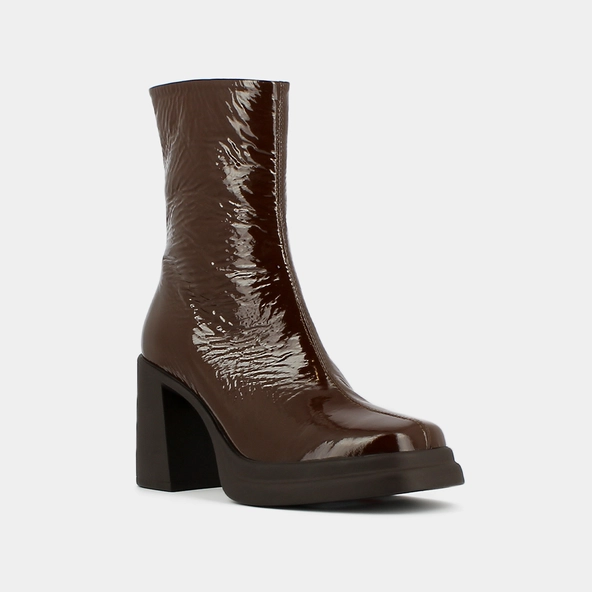Boots à bouts carrés et plateformes en vernis plissé marron | PALETTE | Jonak