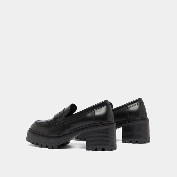 Mocassins à talons et semelles crantées.... en cuir glacé noir | RHUM | Jonak