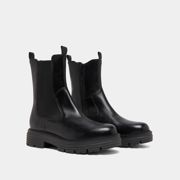 Bottines &agrave; semelles crant&eacute;es en cuir noir | ANTONELLE | Jonak