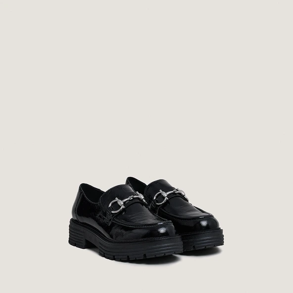 Mocassins &agrave; mors et semelles crant&eacute;es en vernis pliss&eacute; noir | ANTON | Jonak