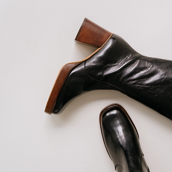 Bottes à plateformes en cuir vieilli noir taille mollet M | BETINA | Jonak