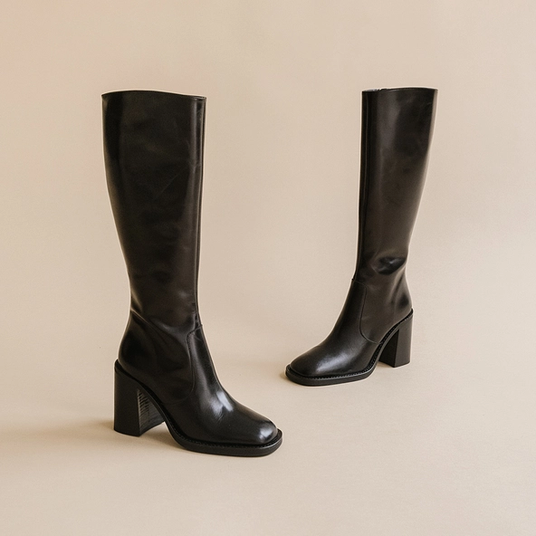 Bottes à talons et bouts carrés en cuir noir | DALLE | Jonak