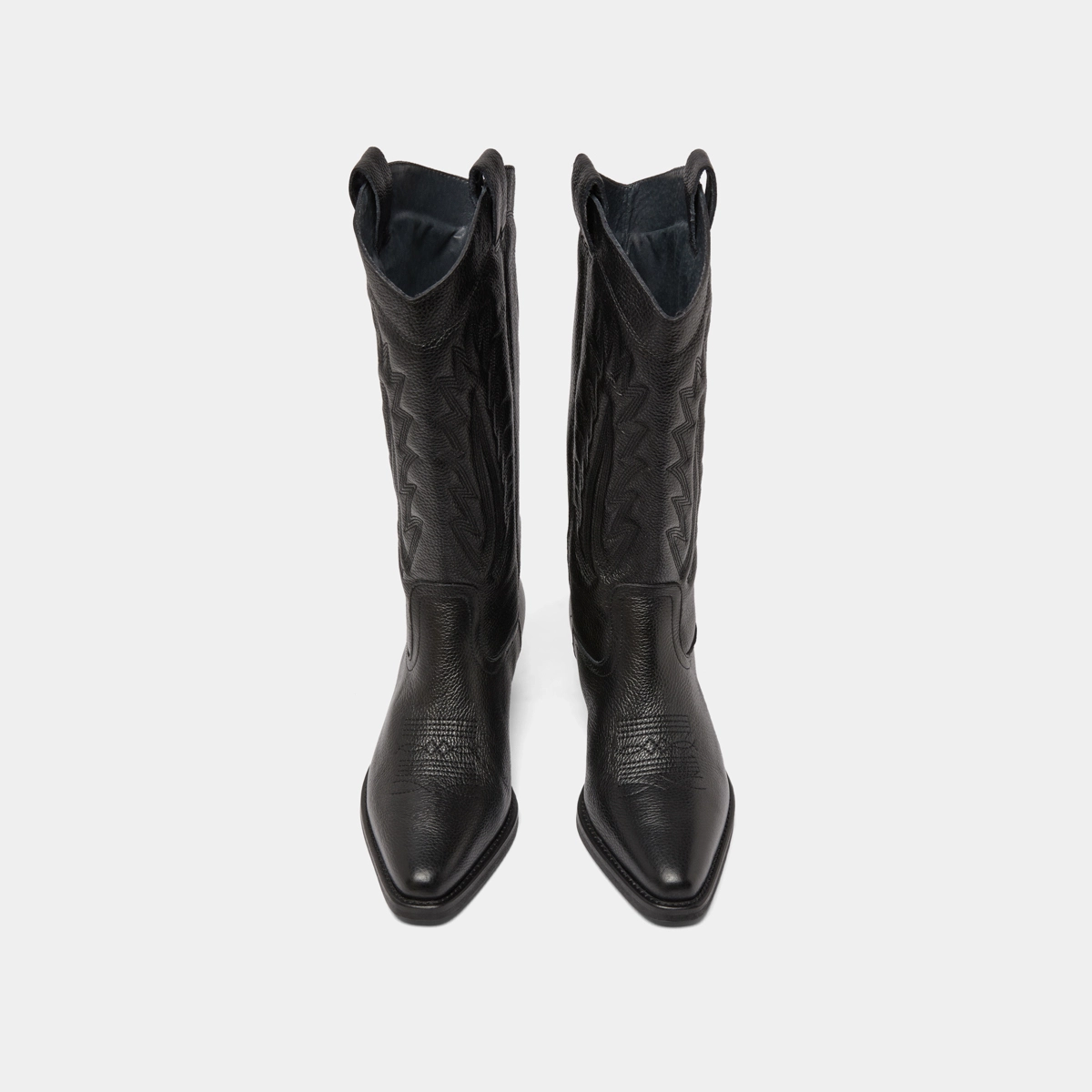 Bottes &agrave; bouts pointus et surpiqures apparentes en cuir grain&eacute; noir | DELEA | Jonak