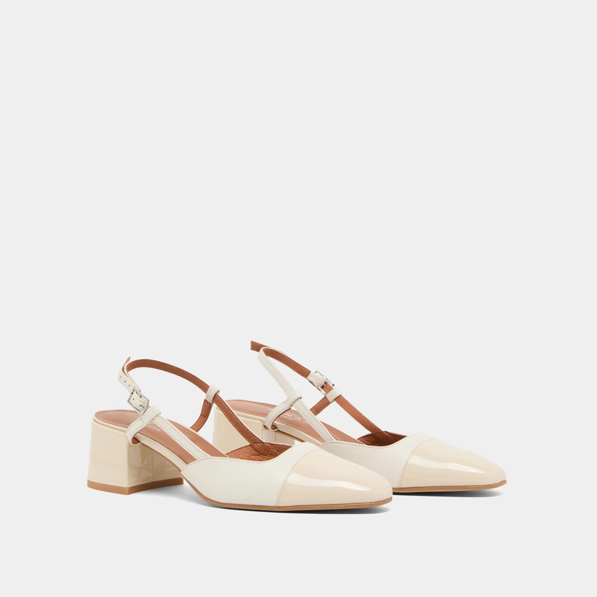 Slingbacks &agrave; petits talons en vernis et cuir &eacute;crus | DHAPOPY | Jonak