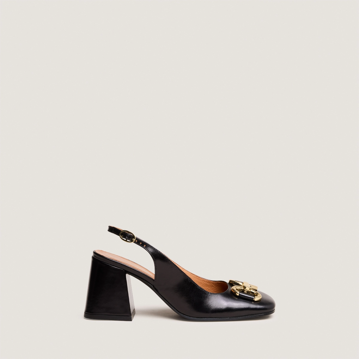 Escarpins à bouts carrés et mors dorés... en cuir noir | DOUBLE | Jonak
