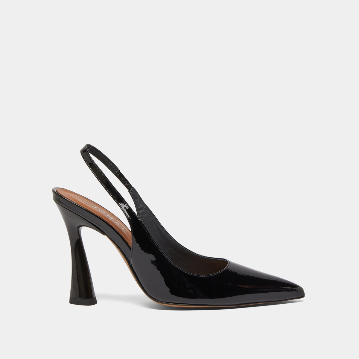 Escarpins slingback &agrave; bouts pointus en vernis noir | DRESSY | Jonak