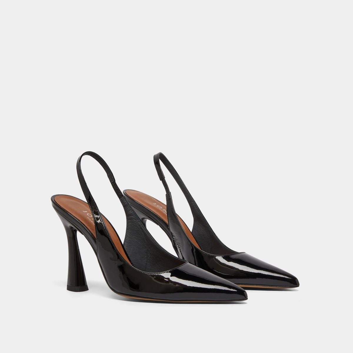 Escarpins slingback &agrave; bouts pointus en vernis noir | DRESSY | Jonak