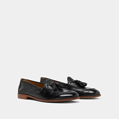 Mocassins à bouts ronds et pompons en vernis plissé noir | TIPHAINE | Jonak