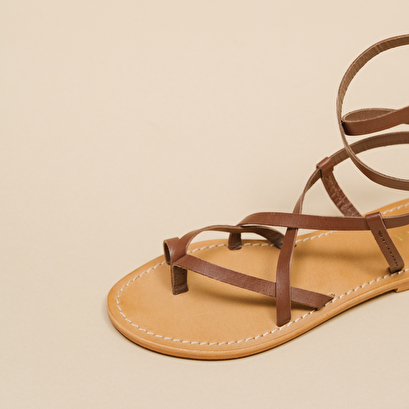 Sandales à brides en cuir marron | WOULLY | Jonak