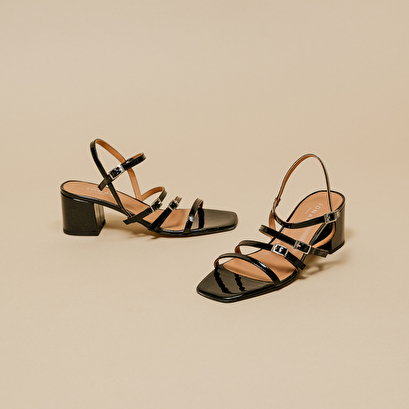 Sandales à talons et brides en cuir verni noir | VALERIANE | Jonak