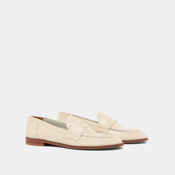 Mocassins à bouts ronds en vernis plissé écru | THELMA | Jonak