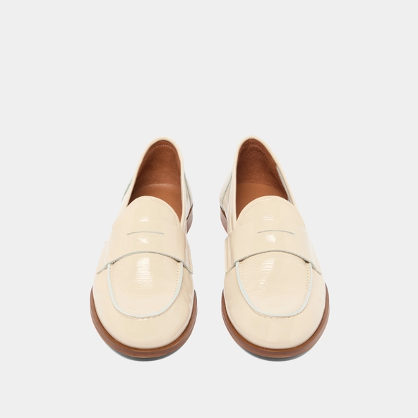 Mocassins à bouts ronds en vernis plissé écru | THELMA | Jonak
