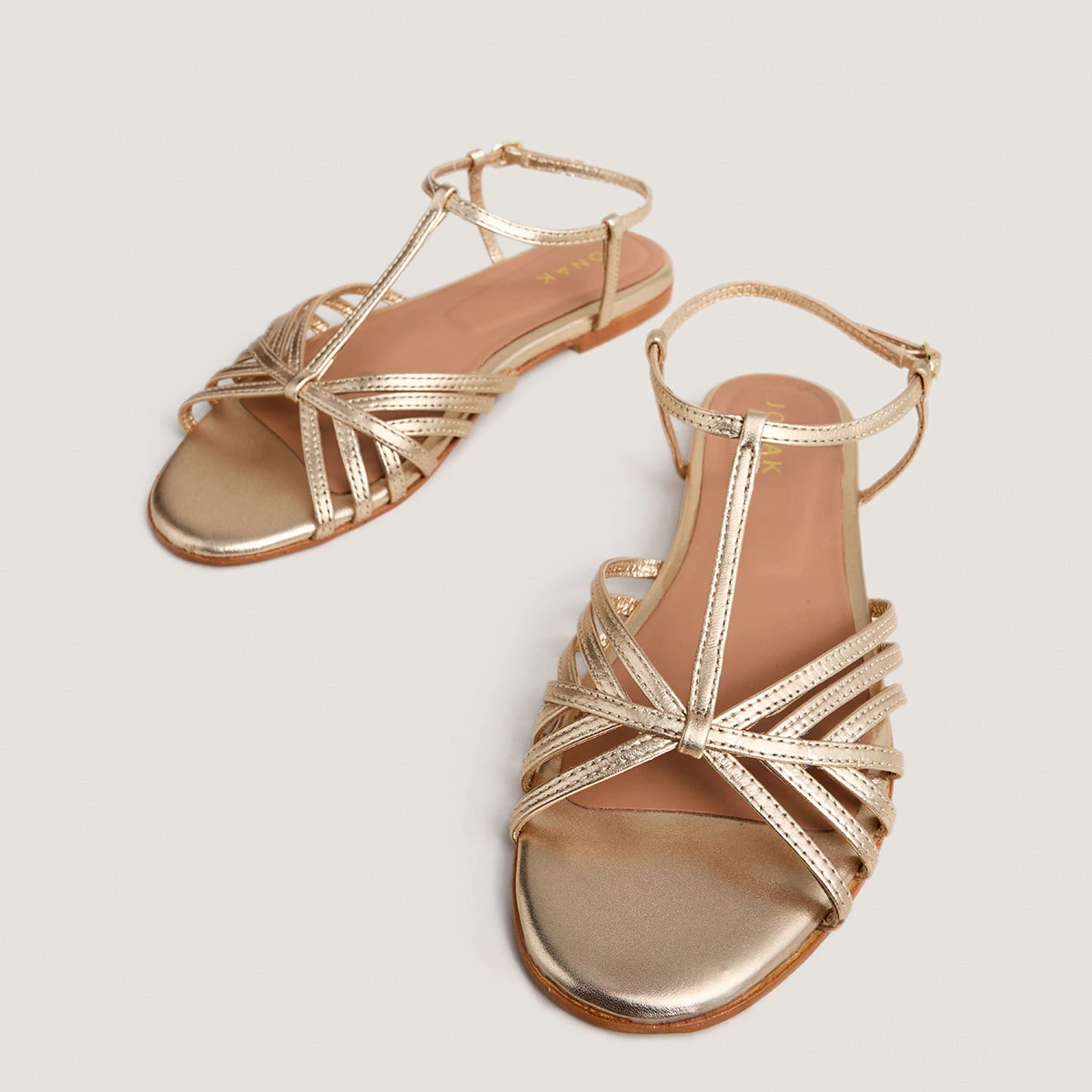 Sandales &agrave; brides en cuir m&eacute;tallis&eacute; or | WALLONIE | Jonak