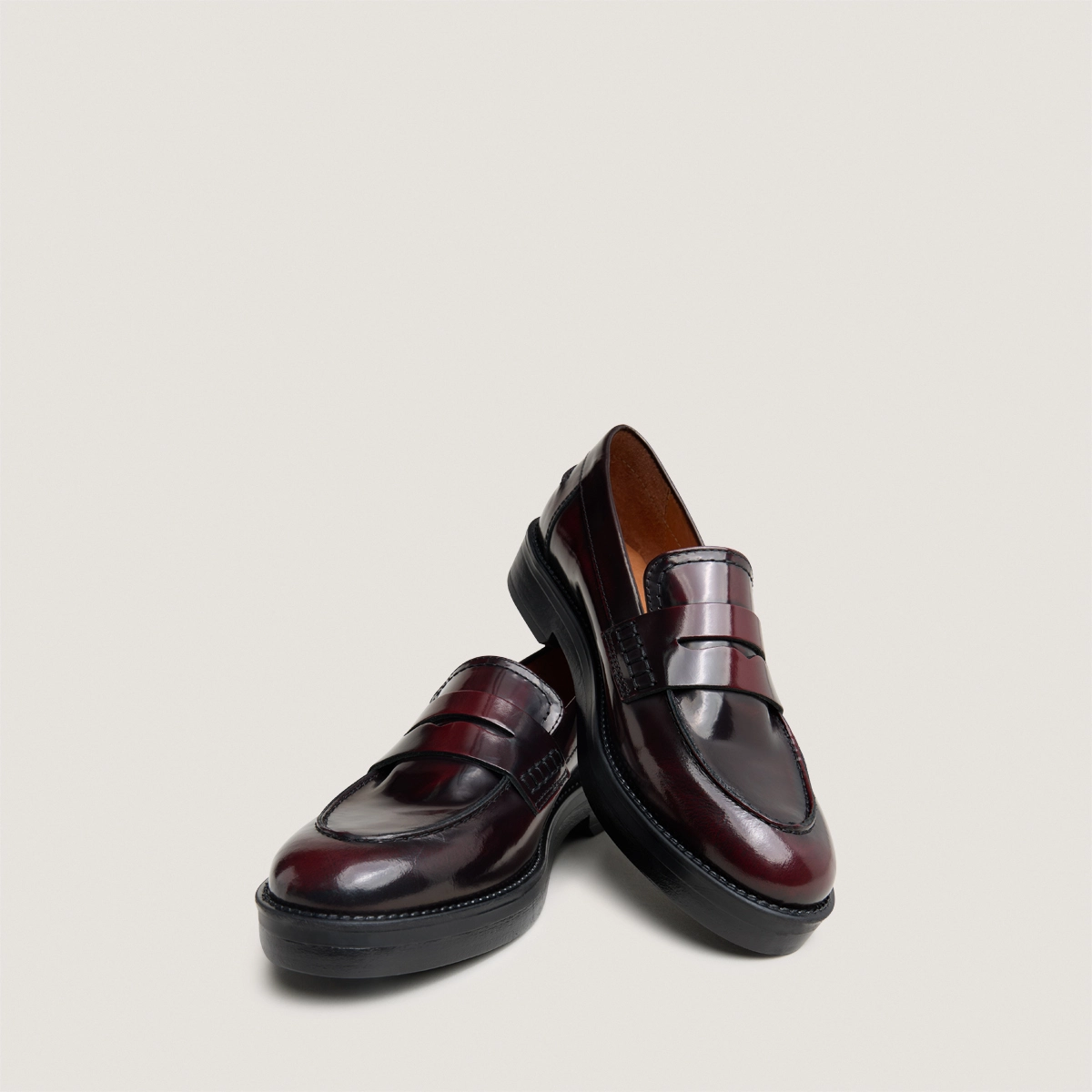 Mocassins à bouts ronds en cuir patiné bordeaux | MIRNA | Jonak