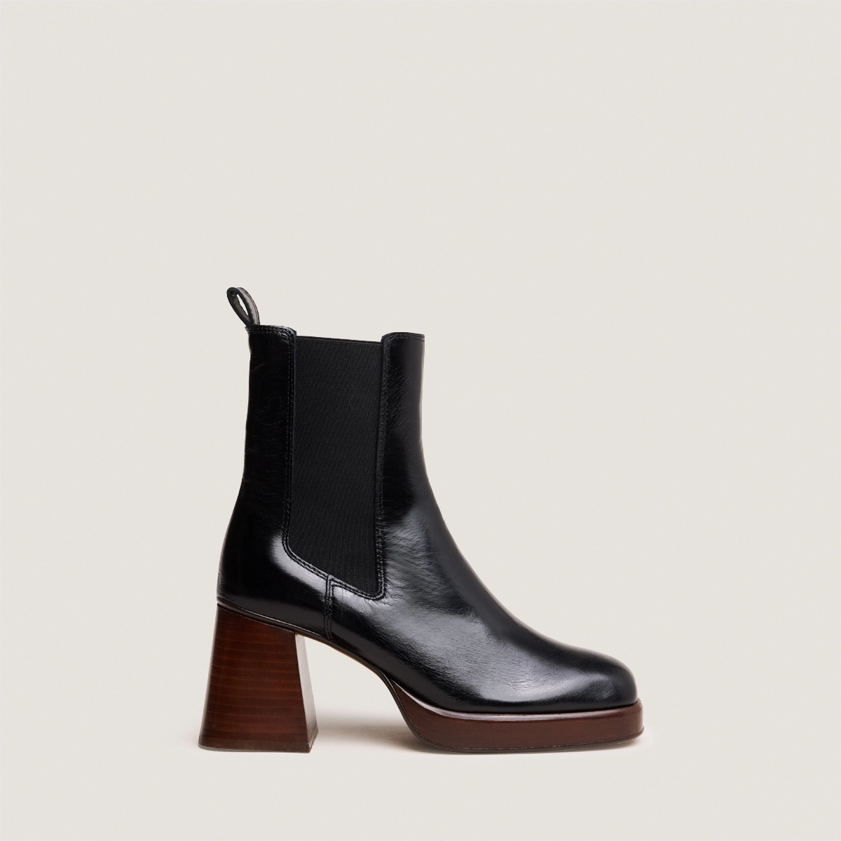Bottines à bouts carrés et élastiques en cuir veilli noir | BECCA | Jonak