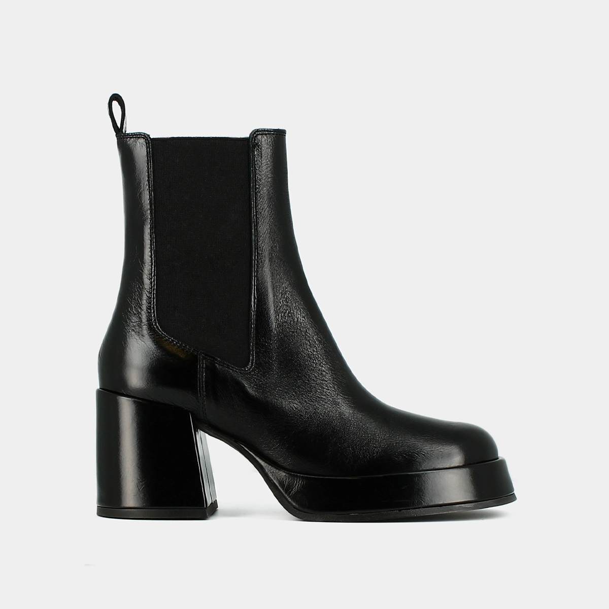 Bottines à plateformes et bouts carrés en cuir vieilli noir | BRADLEY | Jonak