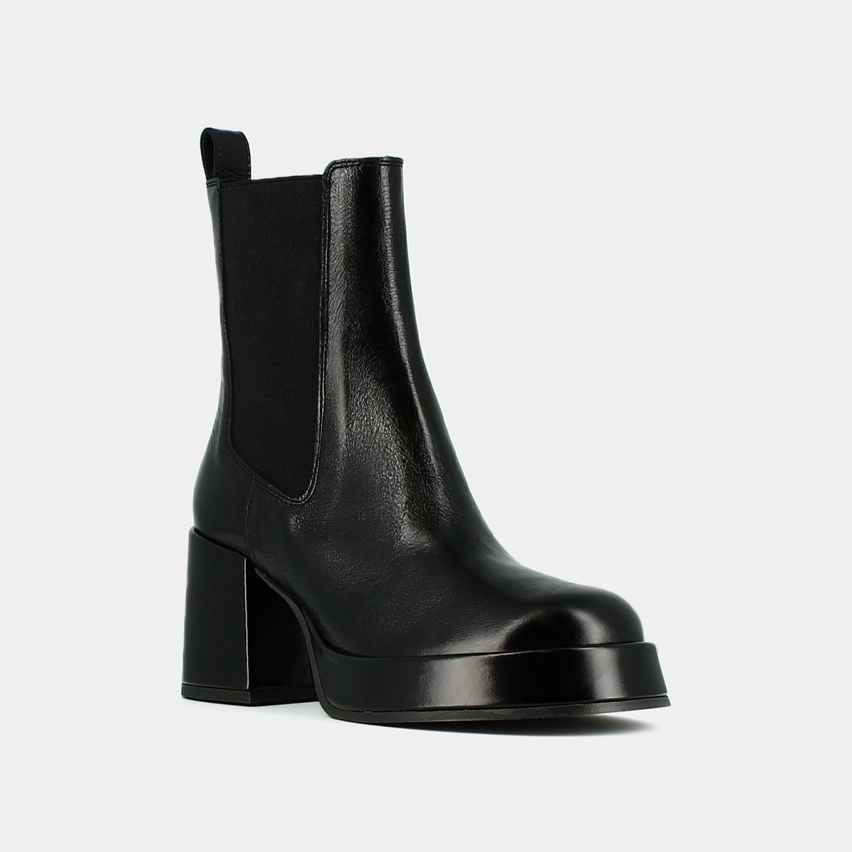 Bottines à plateformes et bouts carrés en cuir vieilli noir | BRADLEY | Jonak