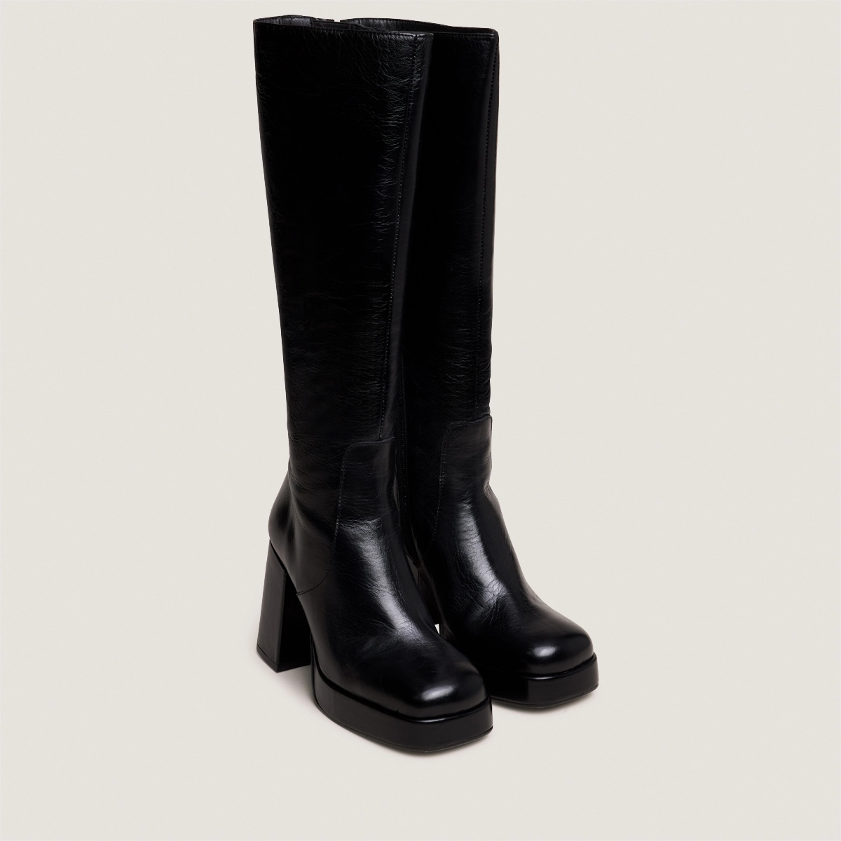 Bottes à talons et bouts carrés en cuir vieilli noir | BRYAN | Jonak
