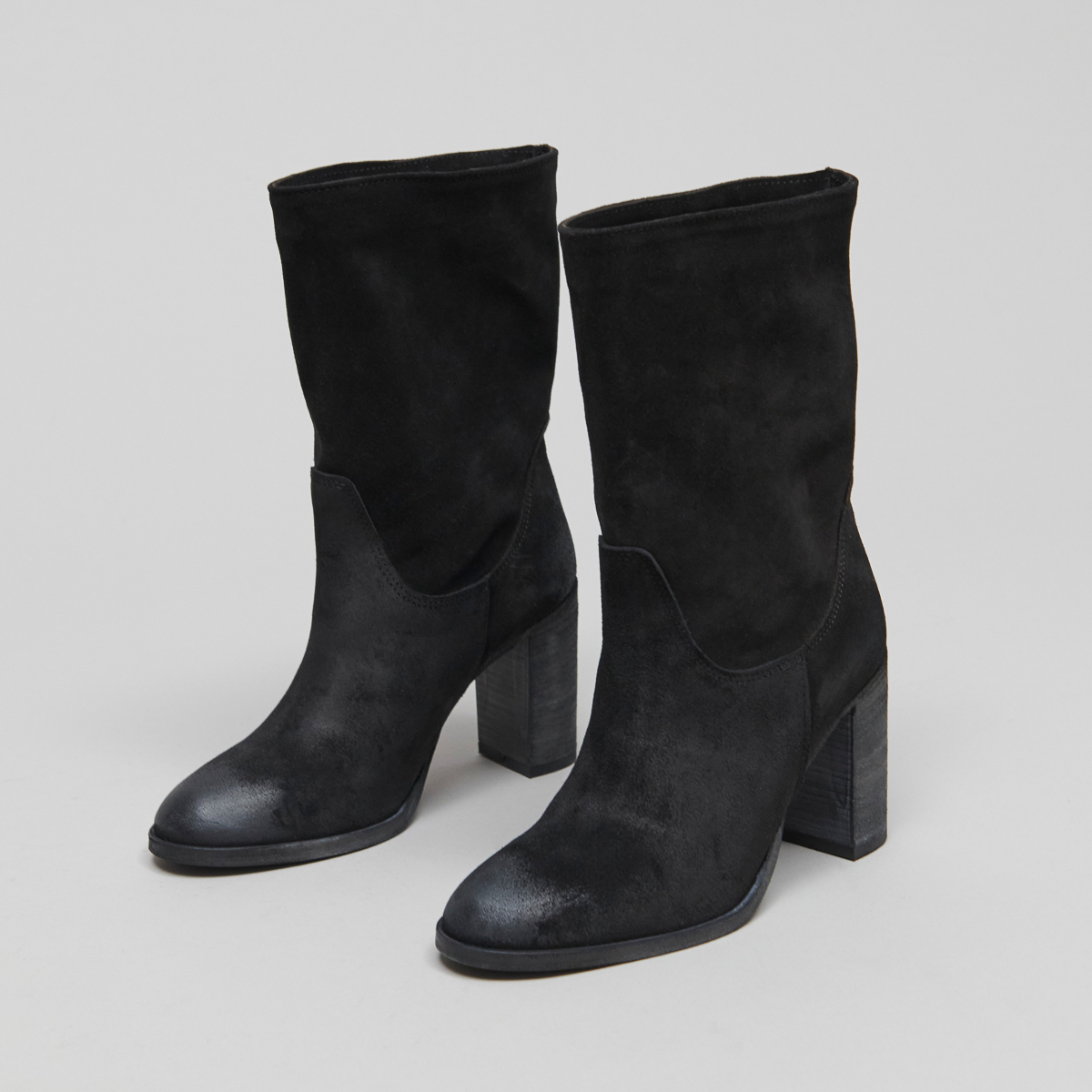 Boots à talons et bouts ovales en croute noire | FRANCINE | Jonak