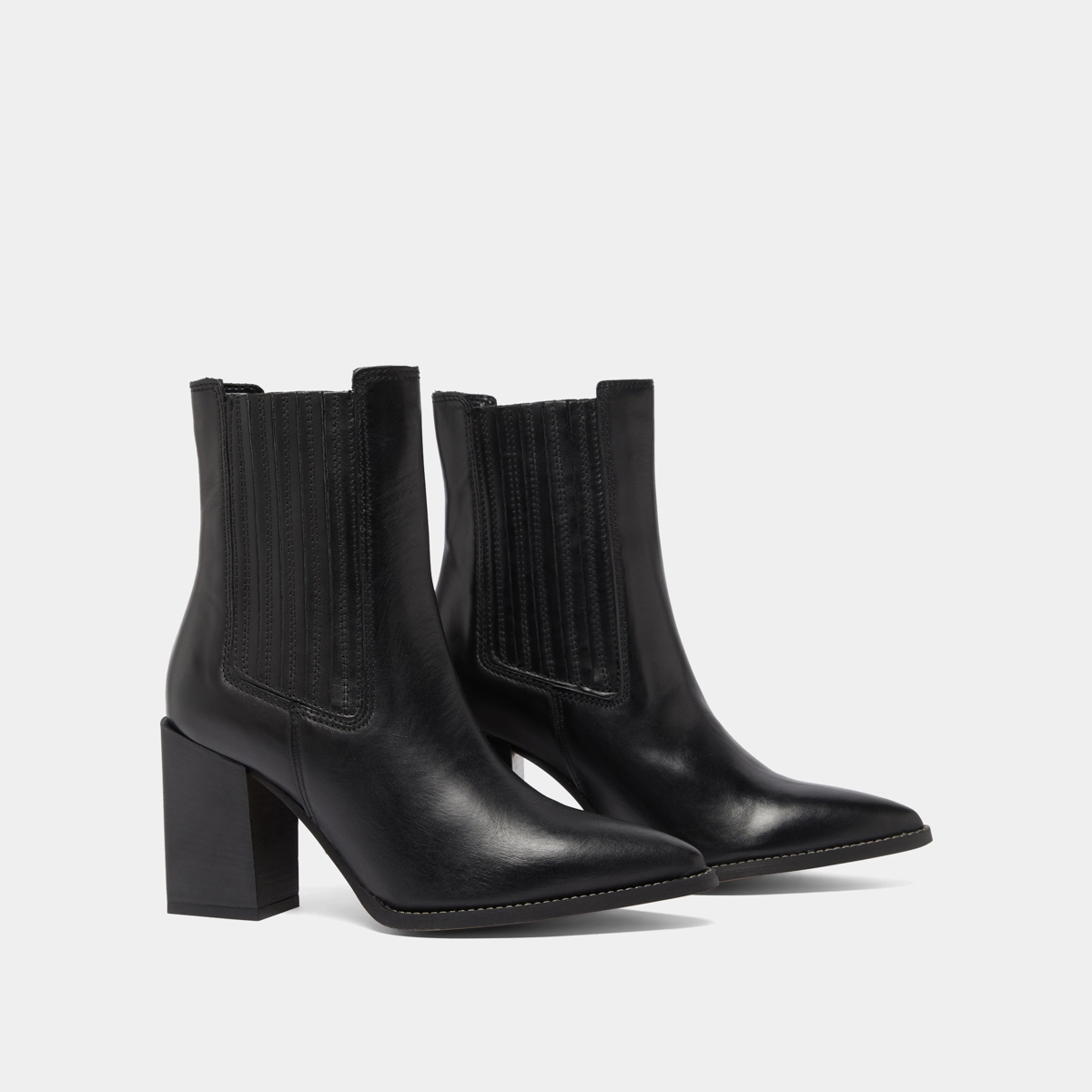 Bottines &agrave; talons et bouts pointus en cuir noir | PERLINE | Jonak