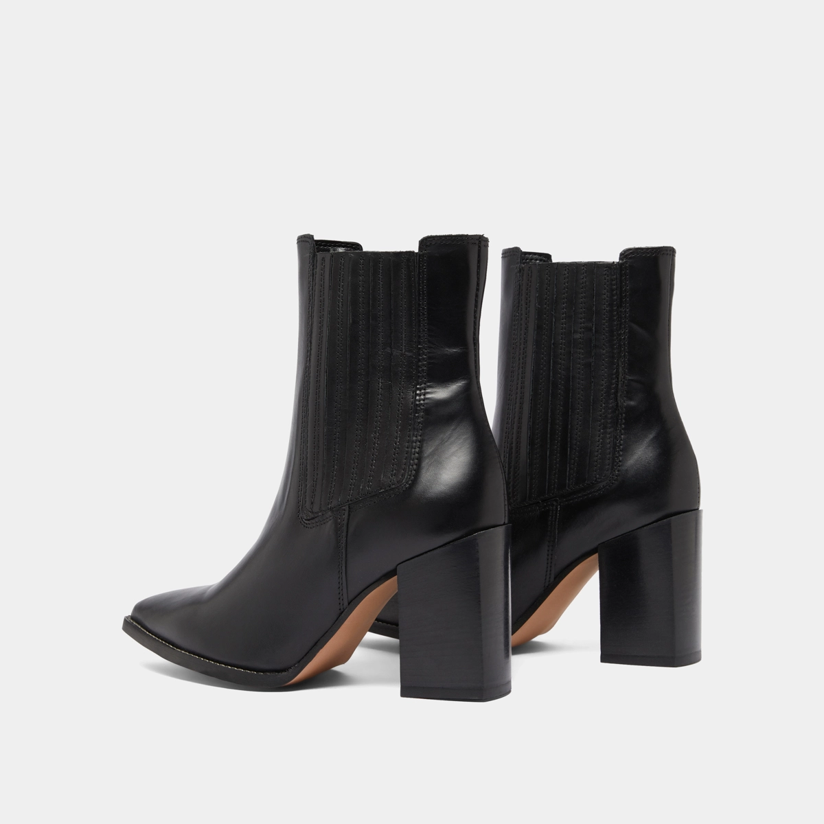 Bottines &agrave; talons et bouts pointus en cuir noir | PERLINE | Jonak