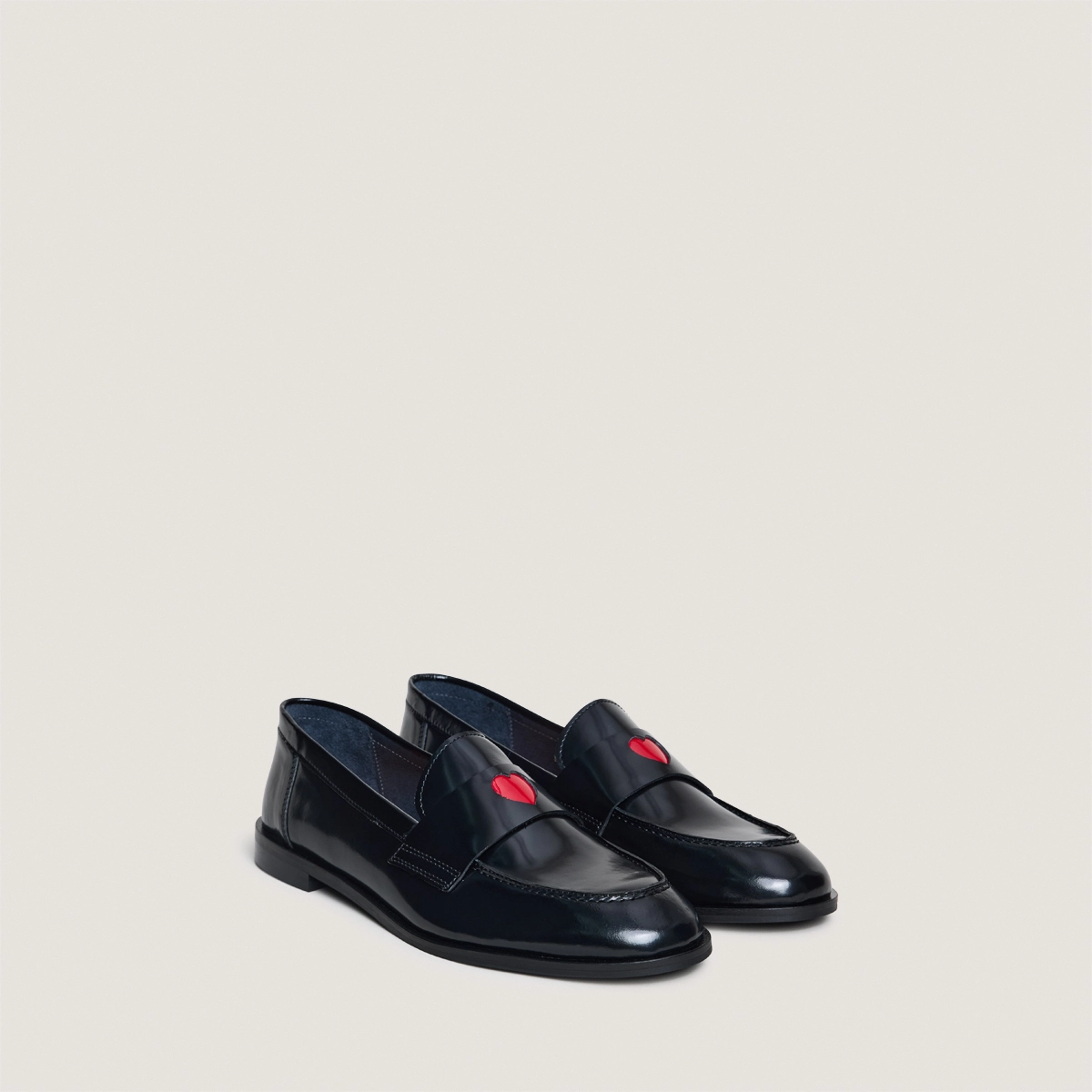 Mocassins à bouts ronds en cuir glacé noir | DONJUAN | Jonak