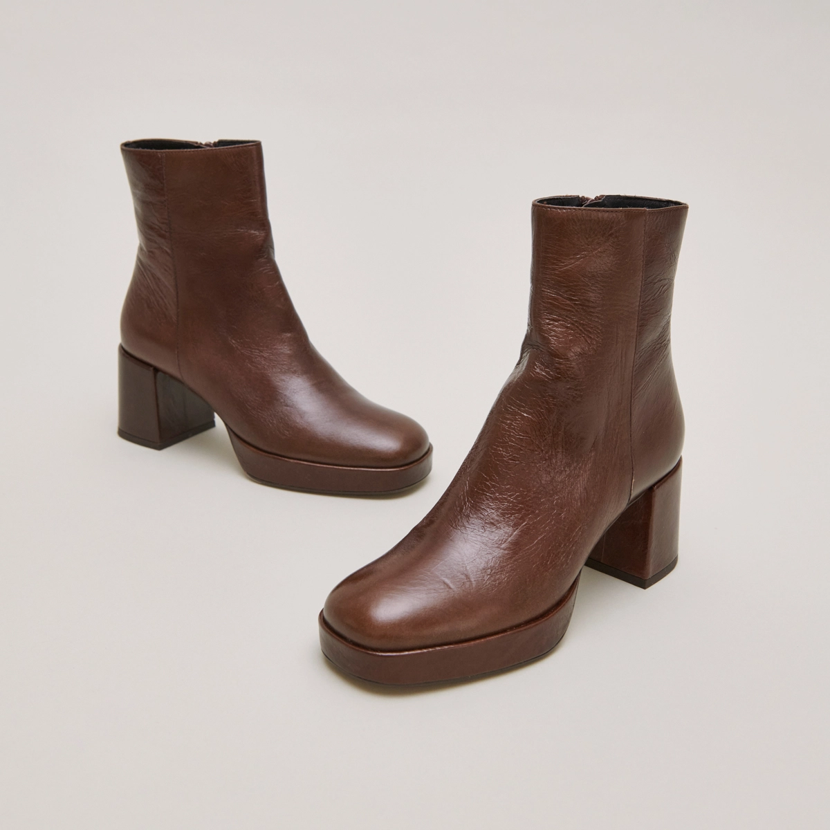 Bottines &agrave; bouts carr&eacute;s en cuir vieilli marron | VANVES | Jonak