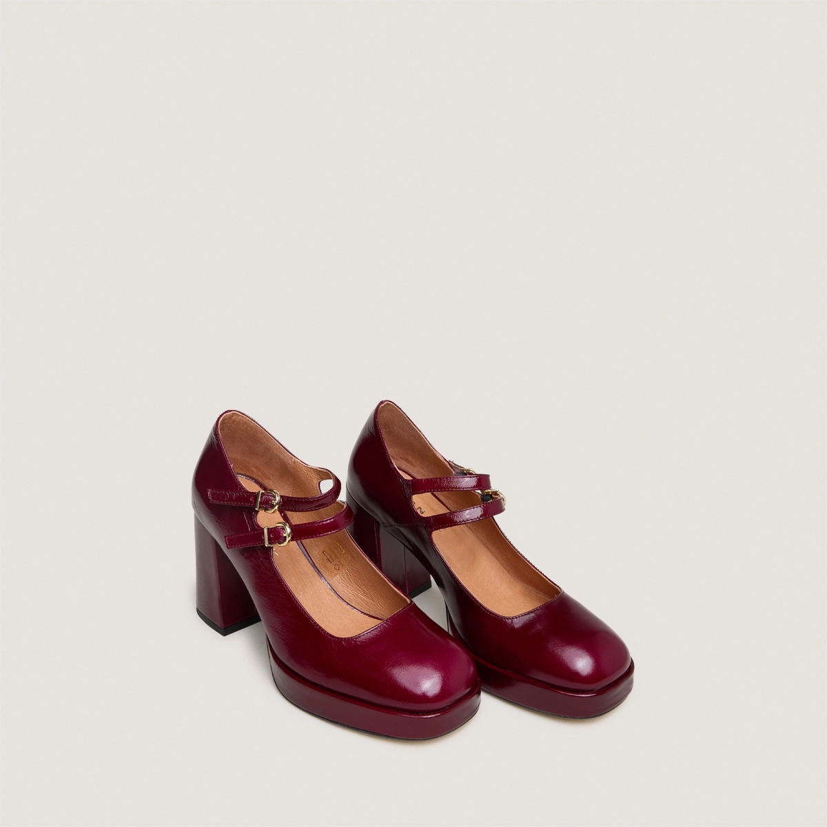 Babies à doubles brides et plateformes en vernis plissé bordeaux | VERITE | Jonak
