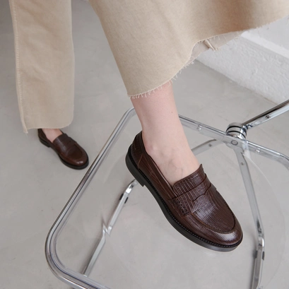Mocassins &agrave; bouts ronds en cuir reptile marron | MIRNA | Jonak