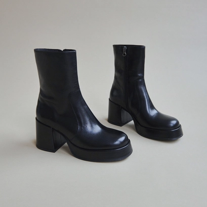 Bottines à talons et bouts carrés noir