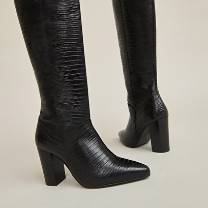 Bottes hautes à talons et bouts pointus en cuir reptile noir | BETHANY | Jonak
