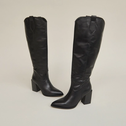 Bottes pointues &agrave; talons en cuir noir | PAPRIKA | Jonak