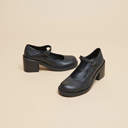 Babies à talons et semelles épaisses en cuir noir | MALAGA | Jonak