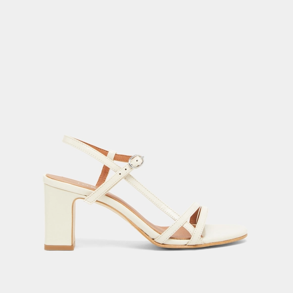 Sandales &agrave; talons et brides en cuir brillant ecru | VICOMTE | Jonak