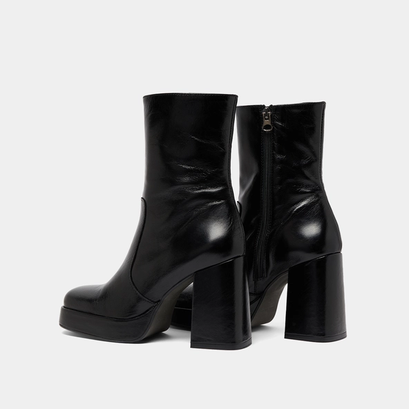 Bottines à talons et bouts carrés en cuir vieilli noir | BEN | Jonak