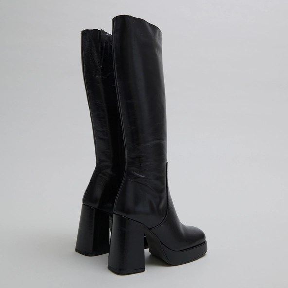 Bottes à talons et bouts carrés en cuir vieilli noir | BRYAN | Jonak