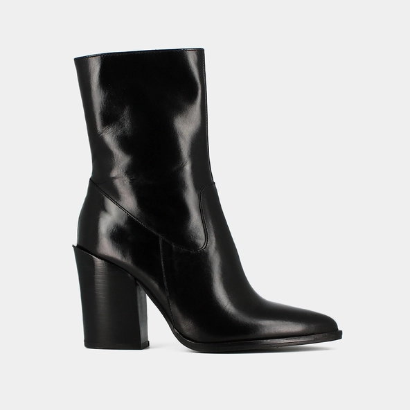 Bottines à talons et bouts pointus en cuir noir | BUSTER | Jonak